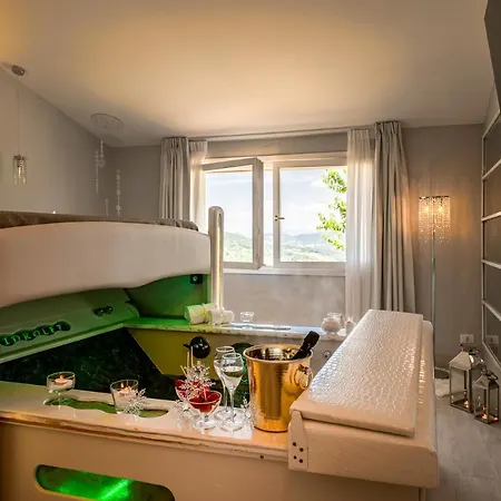 Butterfly - Il Nido D'amore Bologna *