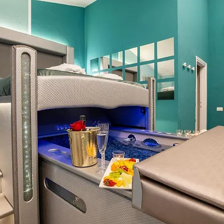 Hotel Butterfly - Il Nido D'amore Bologna *